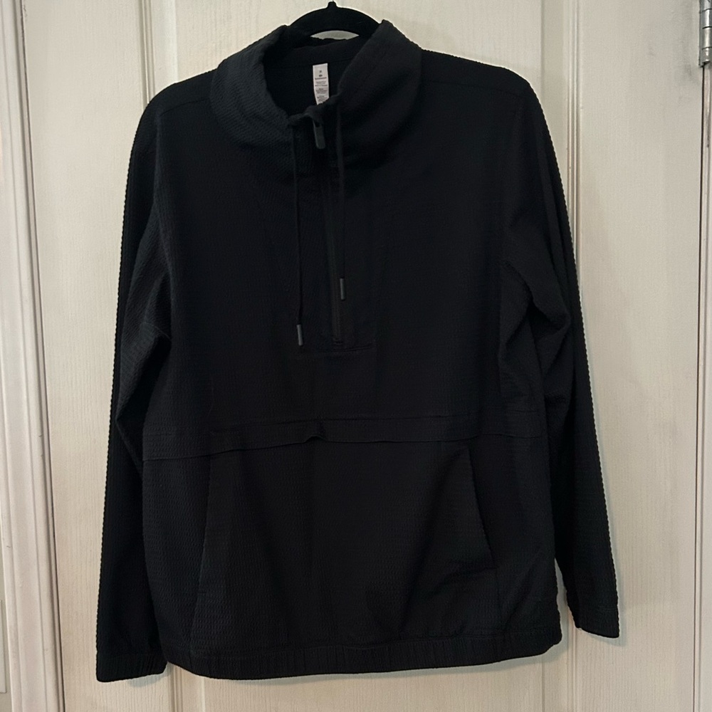 🎉 Host Pick 🎉 Lululemon Textured Black Pullover Jacket